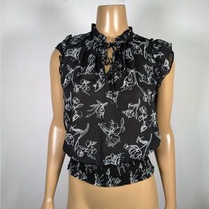 Meg & Margot Women’s NWT Size Extra Small XS  Floral Pattern Blouse